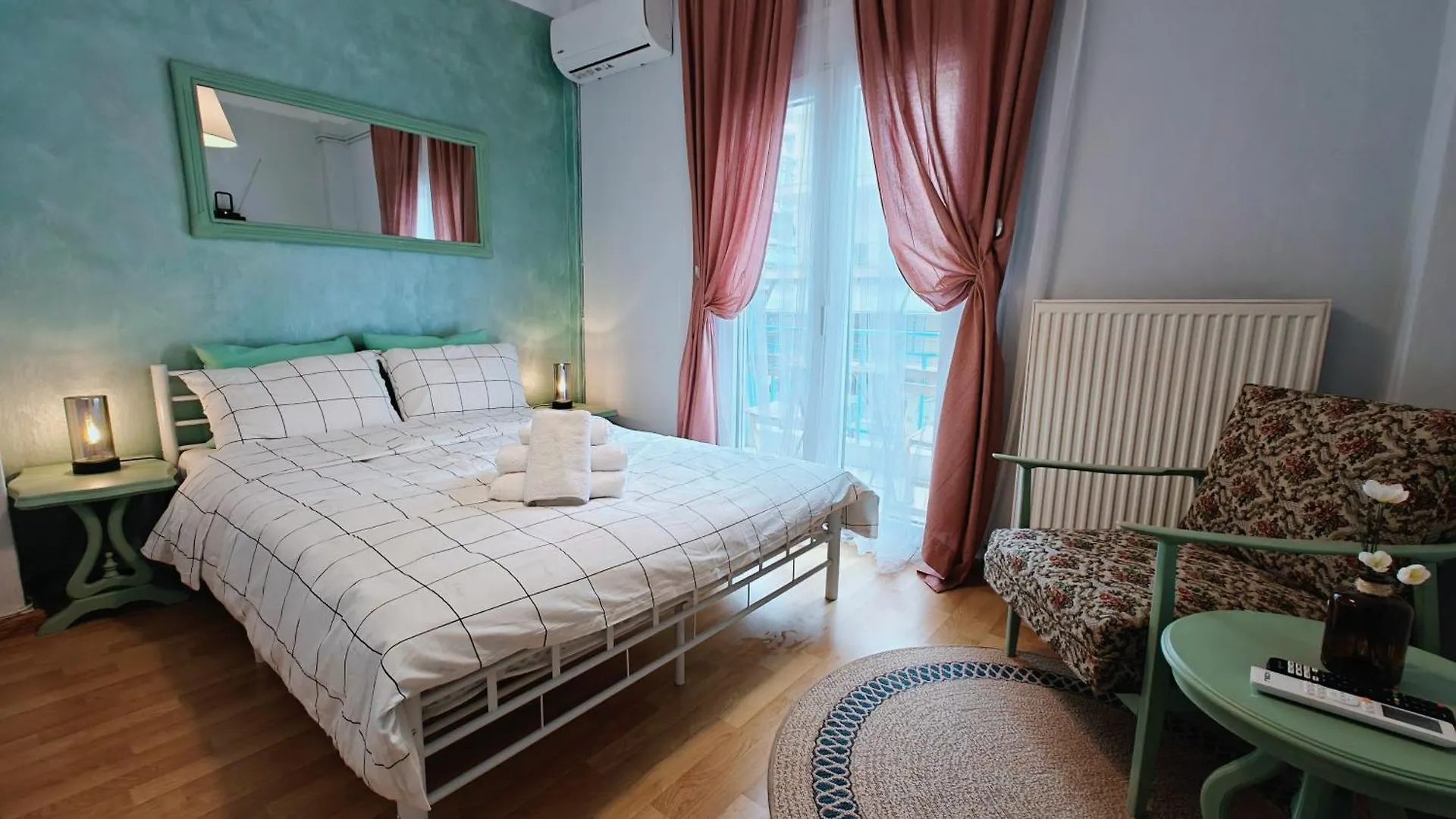 Galazio - 2 Bedroom Apartment! Thessaloniki Griekenland