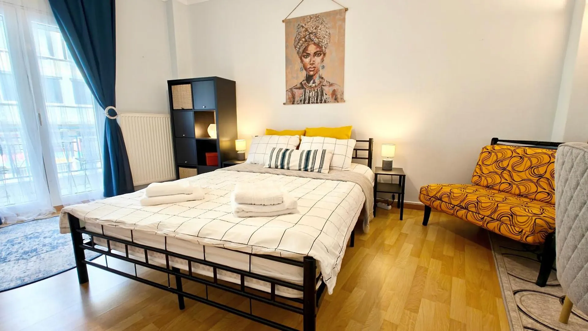 Kontakt z Galazio - 2 Bedroom Apartment!